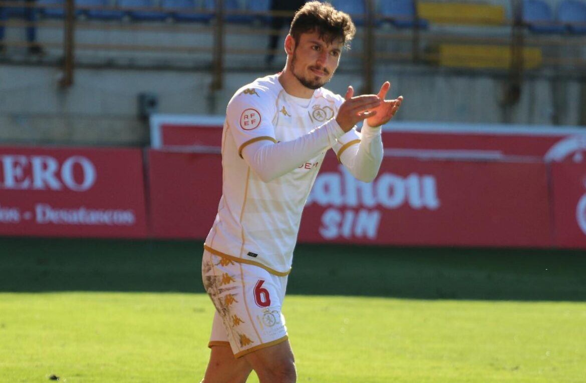 Kevin Presa durante un partido de la temporada pasada