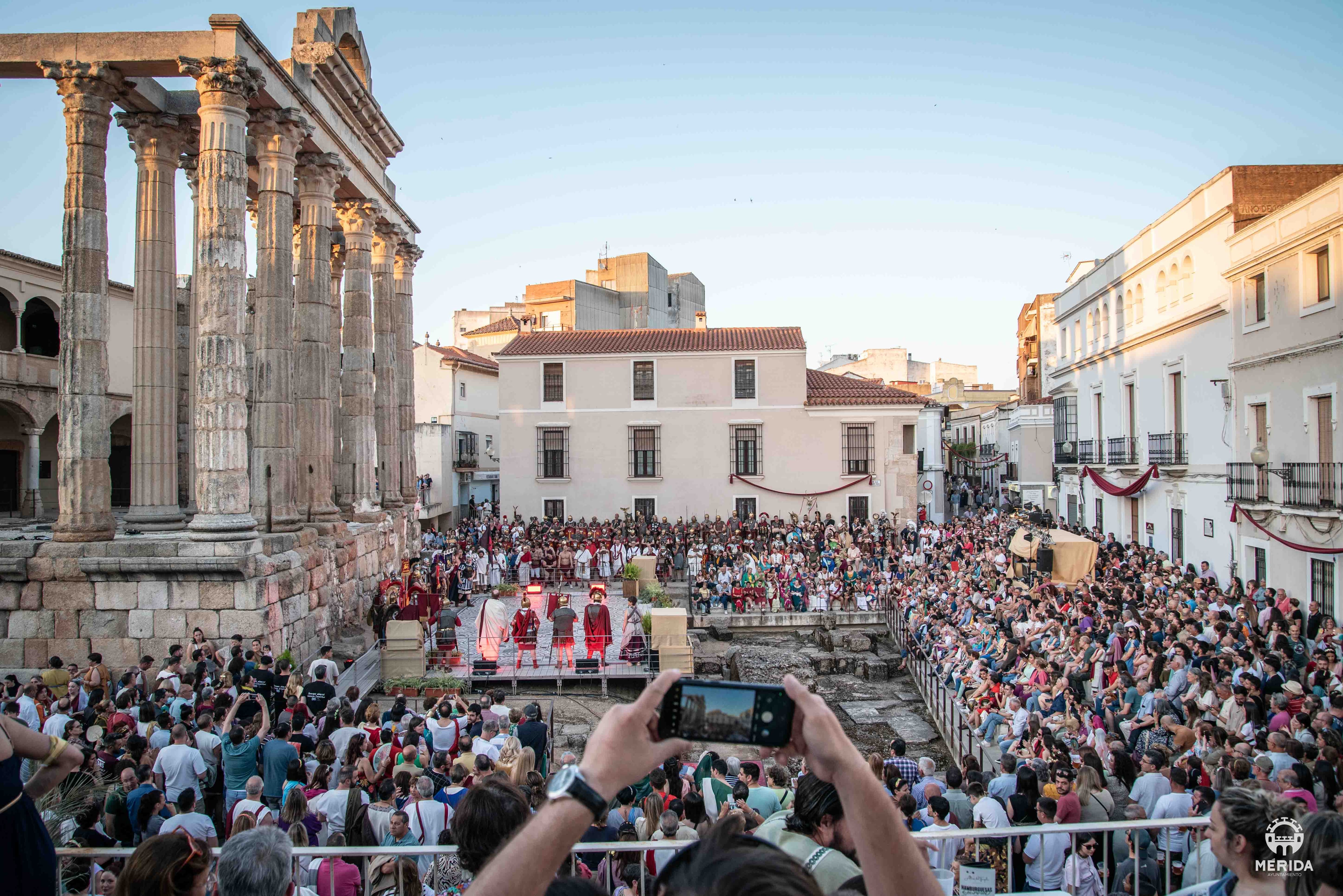 El Templo de Diana durante la celebración de Emerita Lvdica