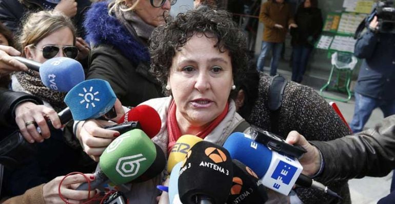 La víctima de violencia machista María Salmerón, condenada por inclumplir el régimen de visitas.