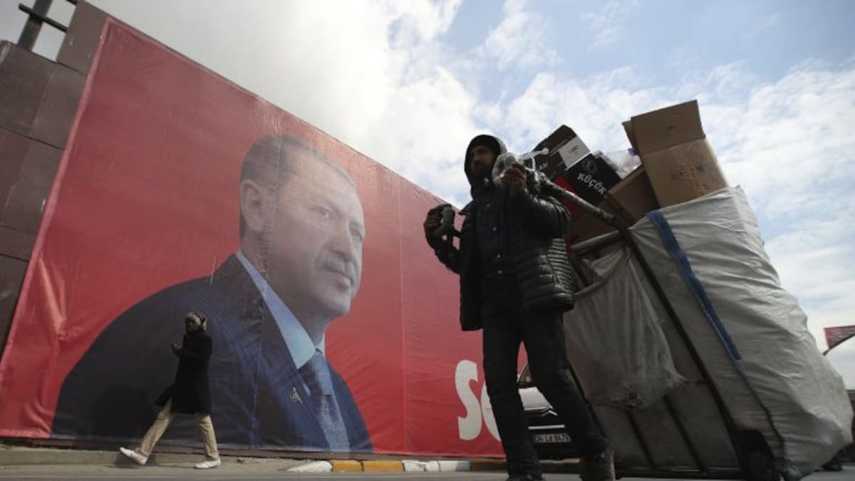 Turquía se aleja de la UE