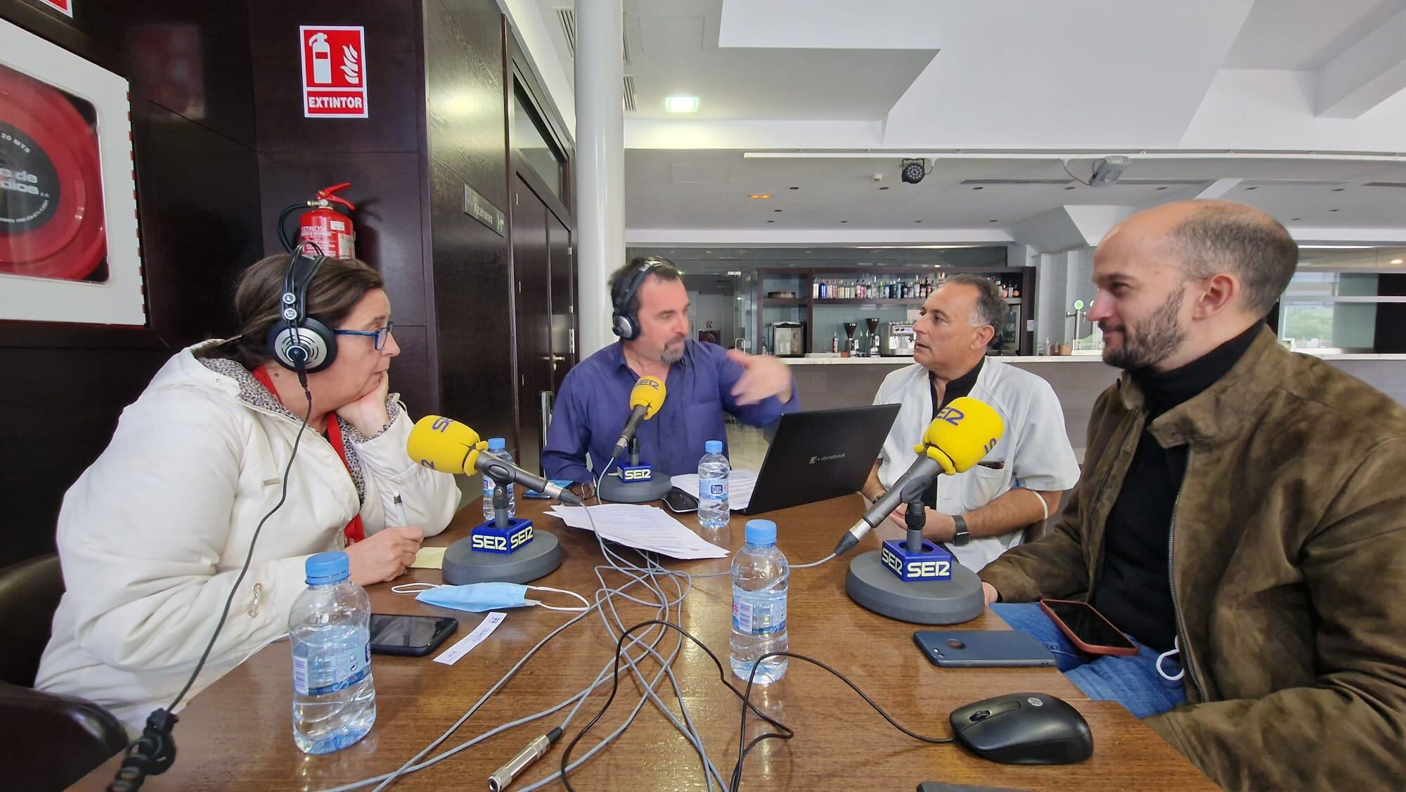 Toñi Gómez, Miguel Meroño, Juanjo Ferrer, sanitario del Centro Regional de Hemodonación y José Ángel Ponce, edil de Sanidad de Lorca.