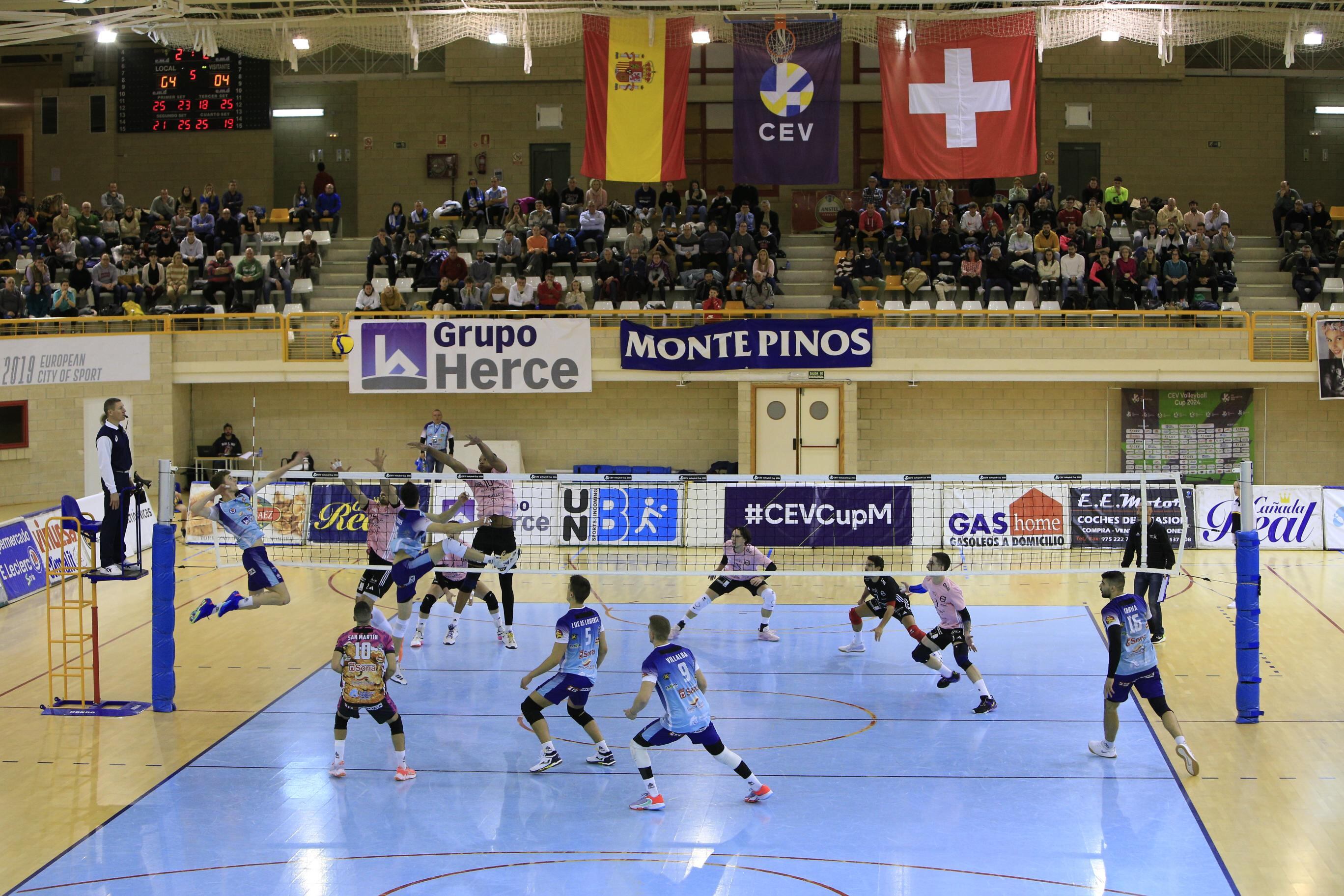 Los Pajaritos vivió un partido espectacular entre sorianos y suizos.