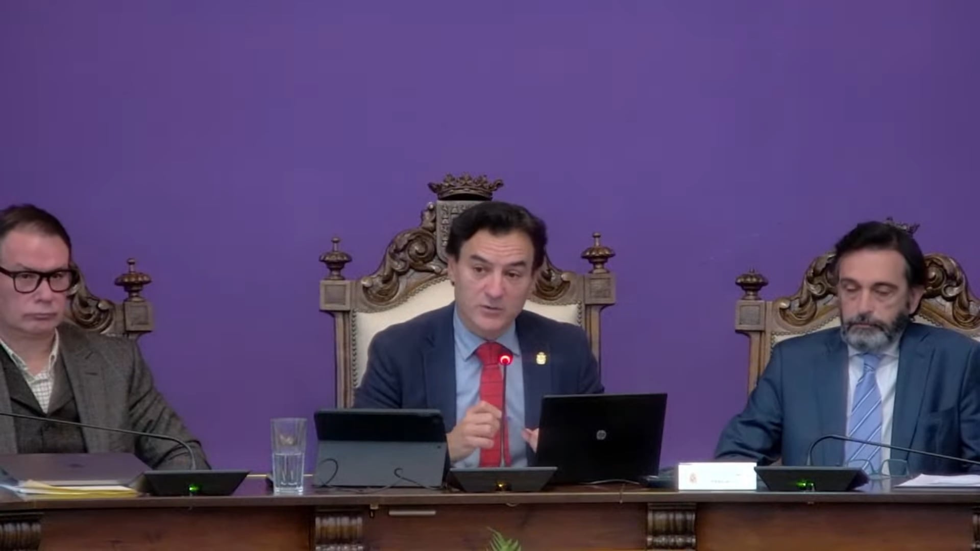 El alcalde de Jaén, Agustín González (PP), durante un pleno municipal