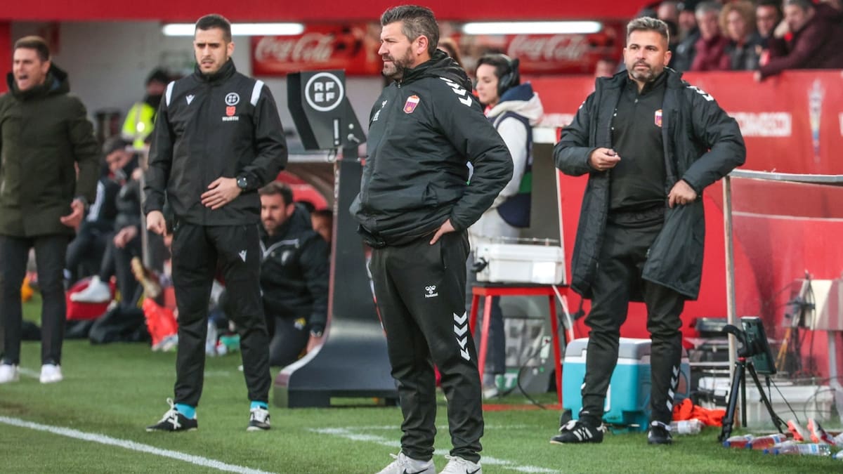 Fernando Estévez, Ent. del Eldense, antes de visitar al Real Racing Club