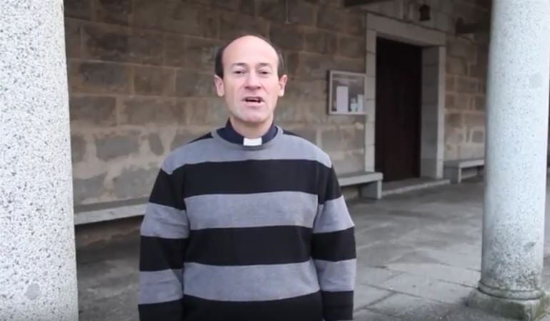 Enrique Cabrera González, párroco de El Enebral, en Collado Villalba (Madrid).