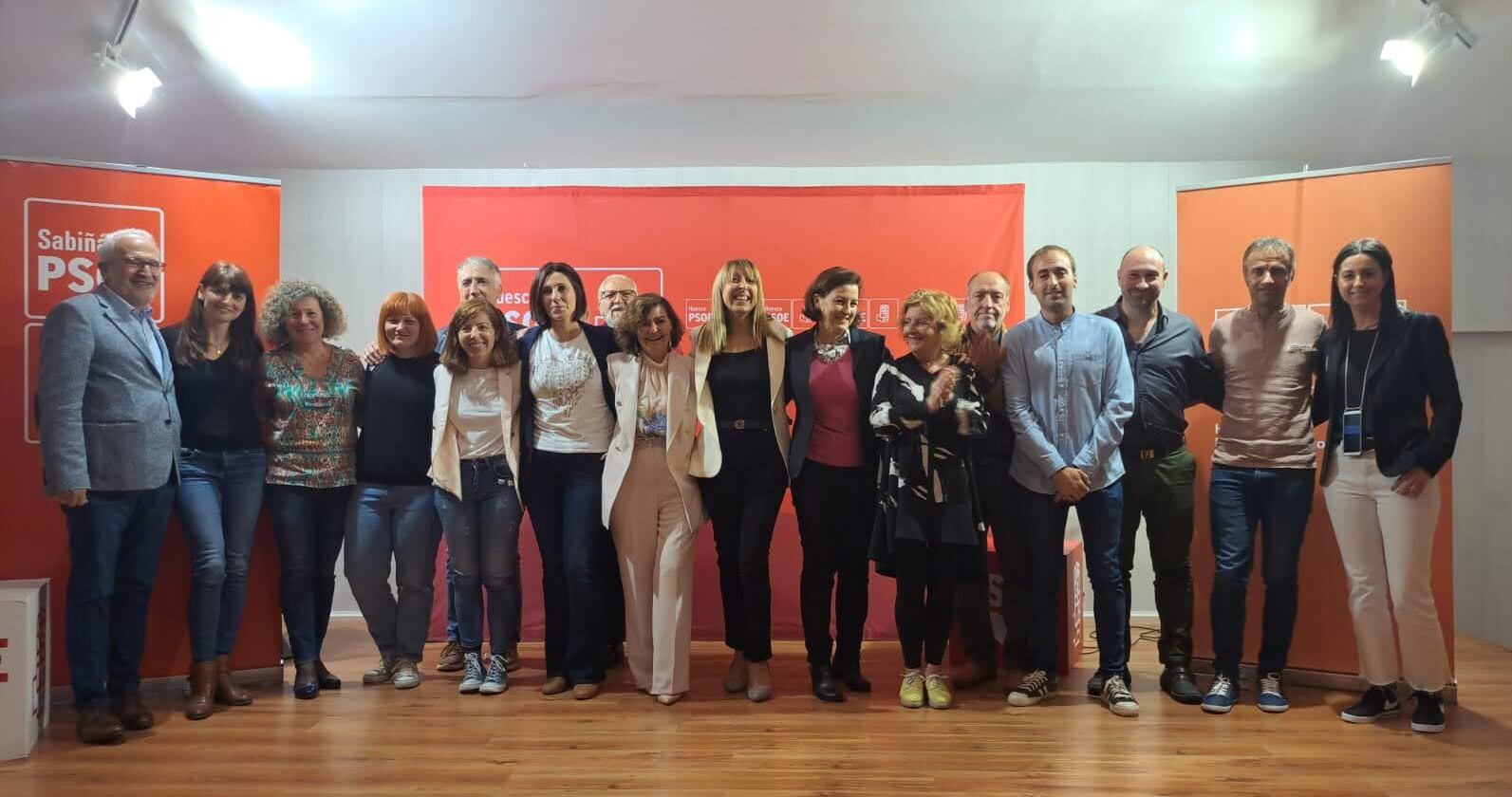 La candidatura socialista junto a Carmen Calvo y Eva Granados este martes en Sabiñánigo