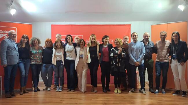 La candidatura socialista junto a Carmen Calvo y Eva Granados este martes en Sabiñánigo