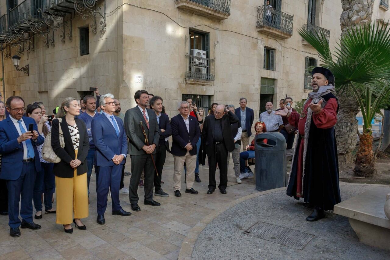 Recreación en Alicante del bando de final de vendimia