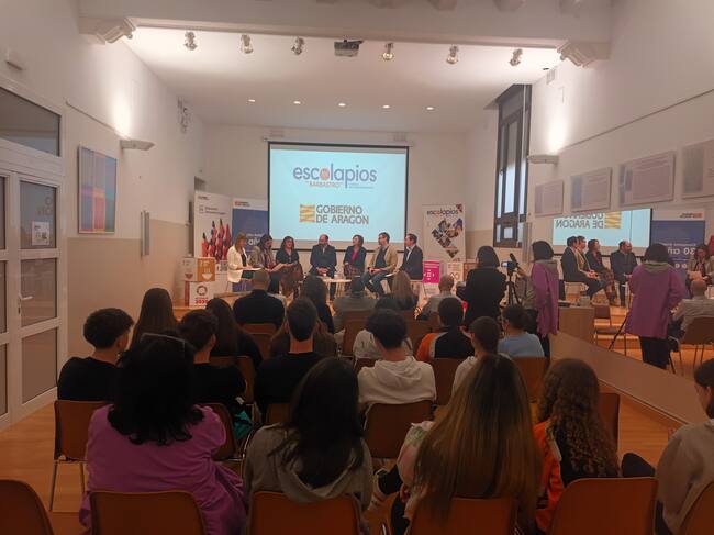 Acto de entrega del premio a Marta Jarne Pujala