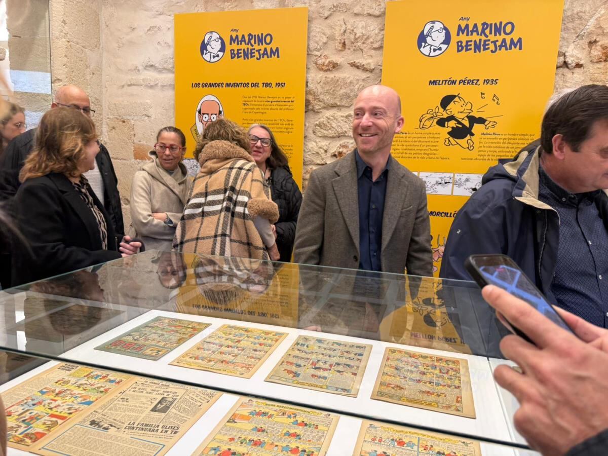 Adolfo Vilafranca va poder gaudir de l'exposició del conegut dubuixant.