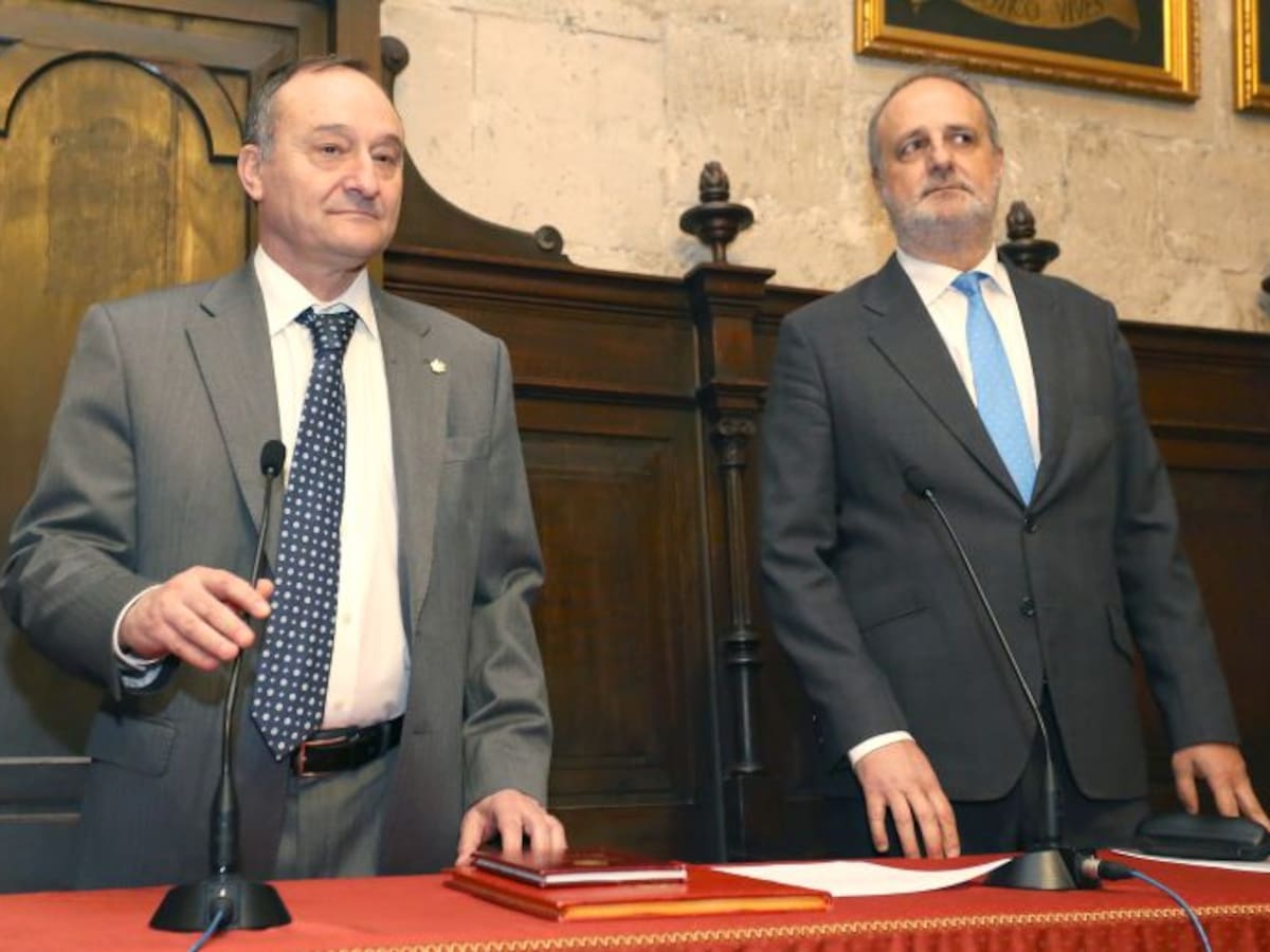 La Facultad de Derecho quiere rejuvenecer el profesorado