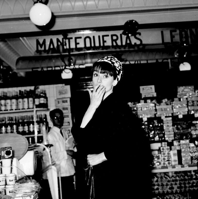 Audrey Hepburn comprando en Mantequerías Leonesas