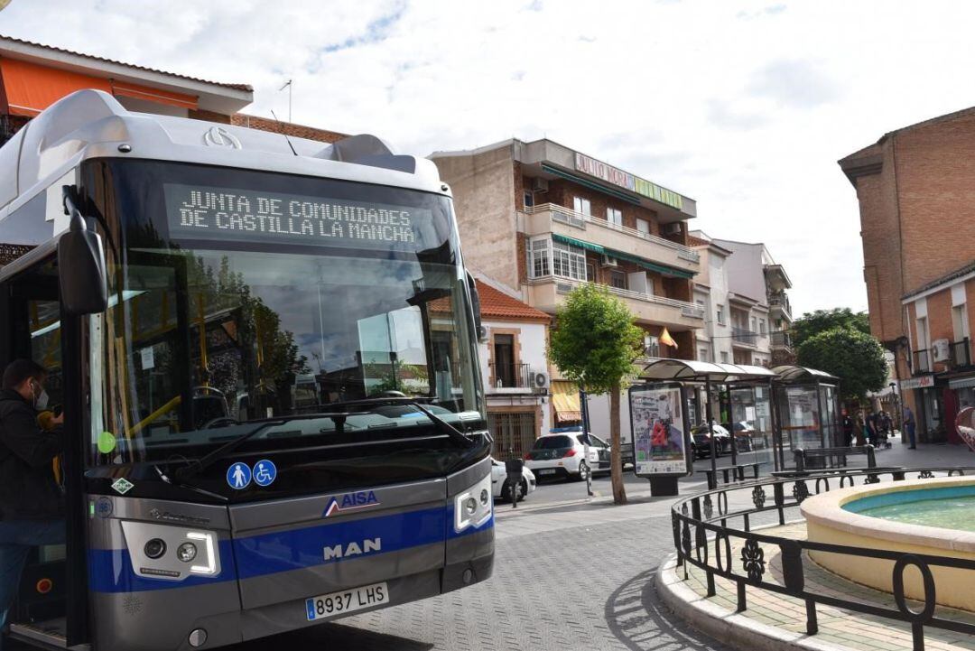 El Gobierno regional pone en marcha una aplicación digital para la comercialización previa de billetes y bonos en la línea Miguelturra-Ciudad Real.