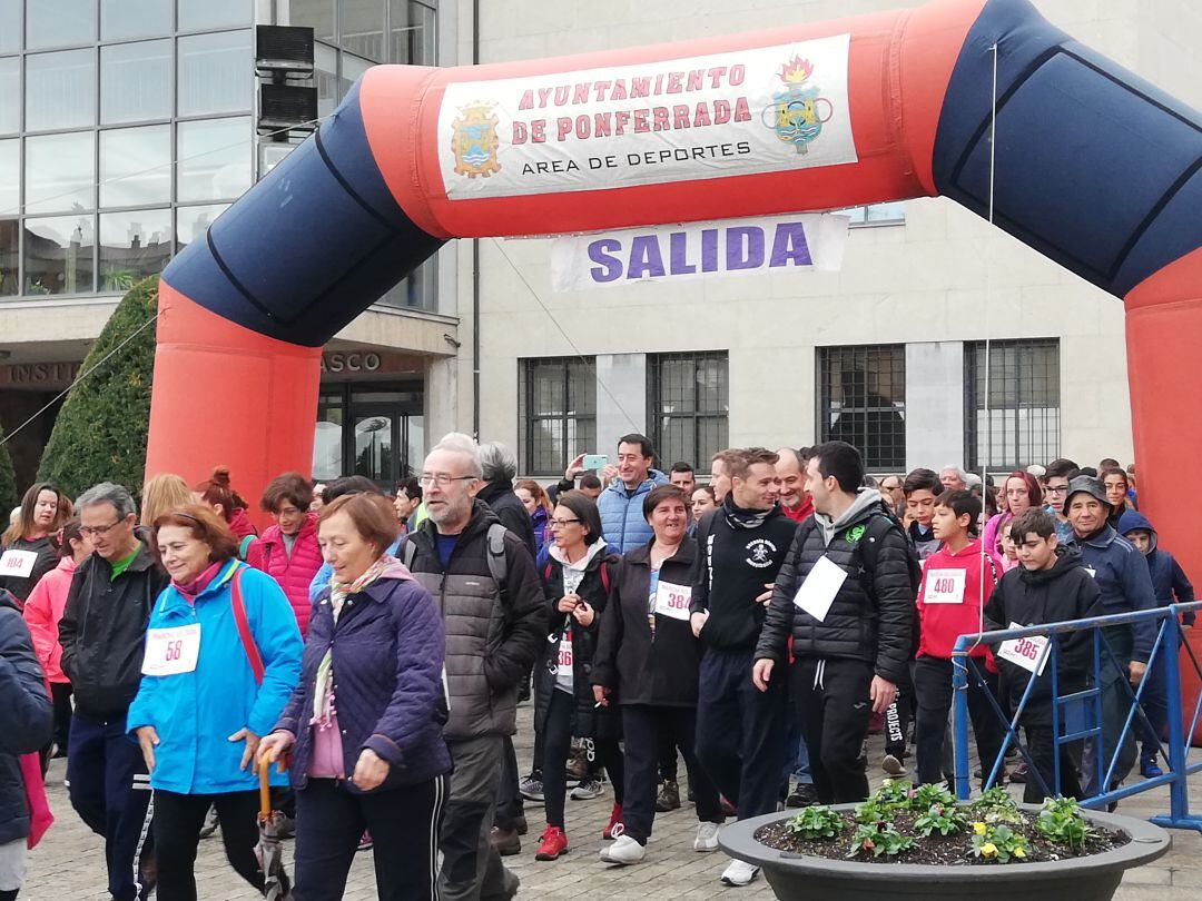 Salida de la Marcha Solidaria en Ponferrada 