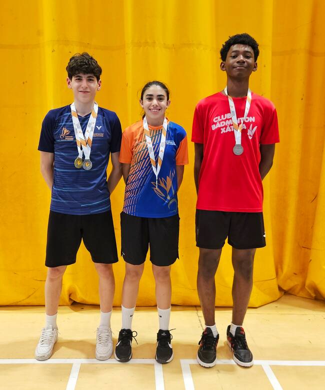 Más medallas para el Club Bàdminton Xàtiva (Foto: CBX)