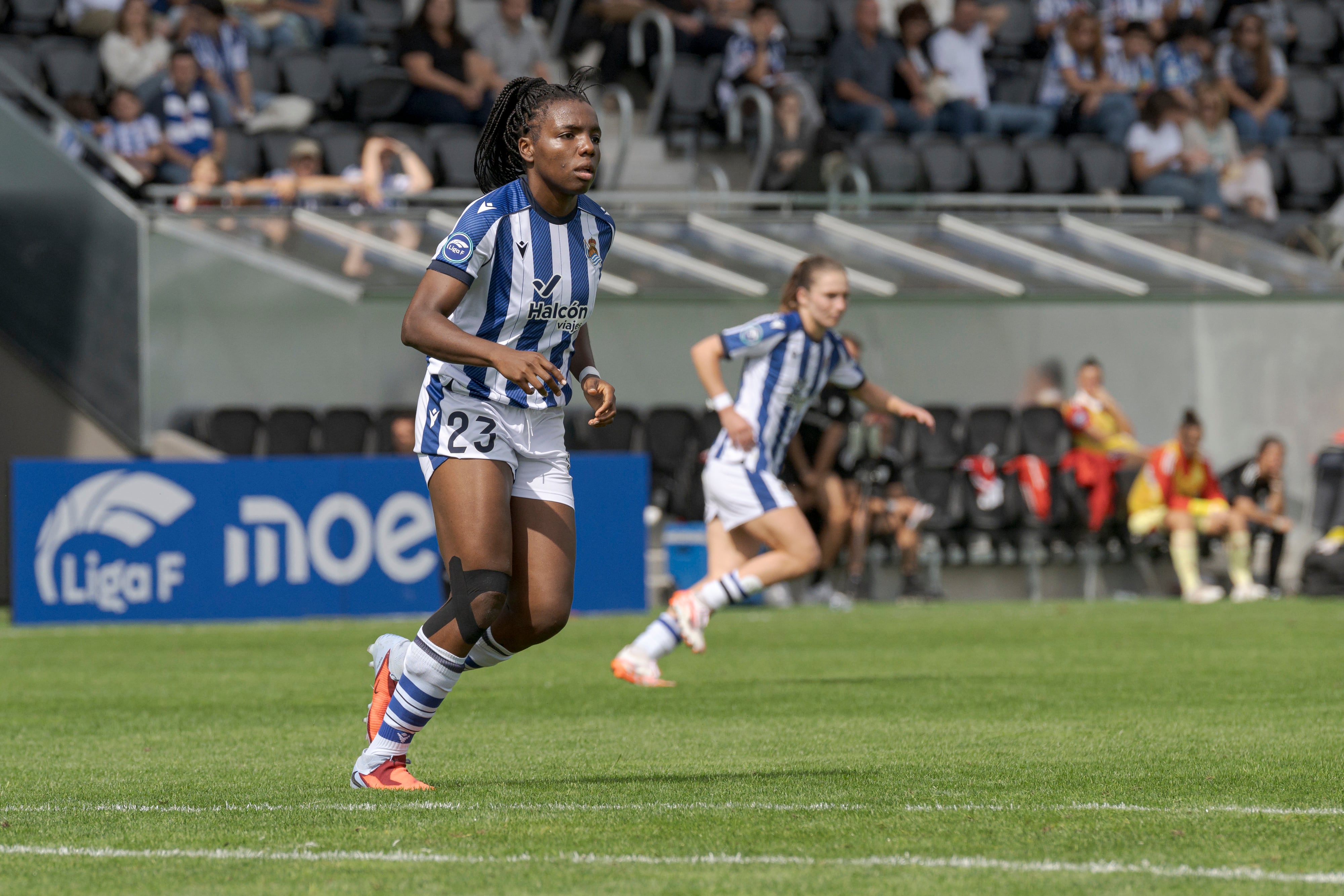 Edna Imade durante un partido con la Real Sociedad