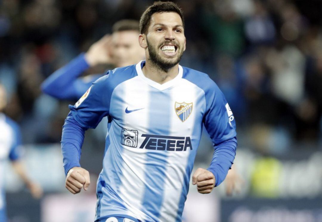 Dani Pacheco con la camiseta del Málaga