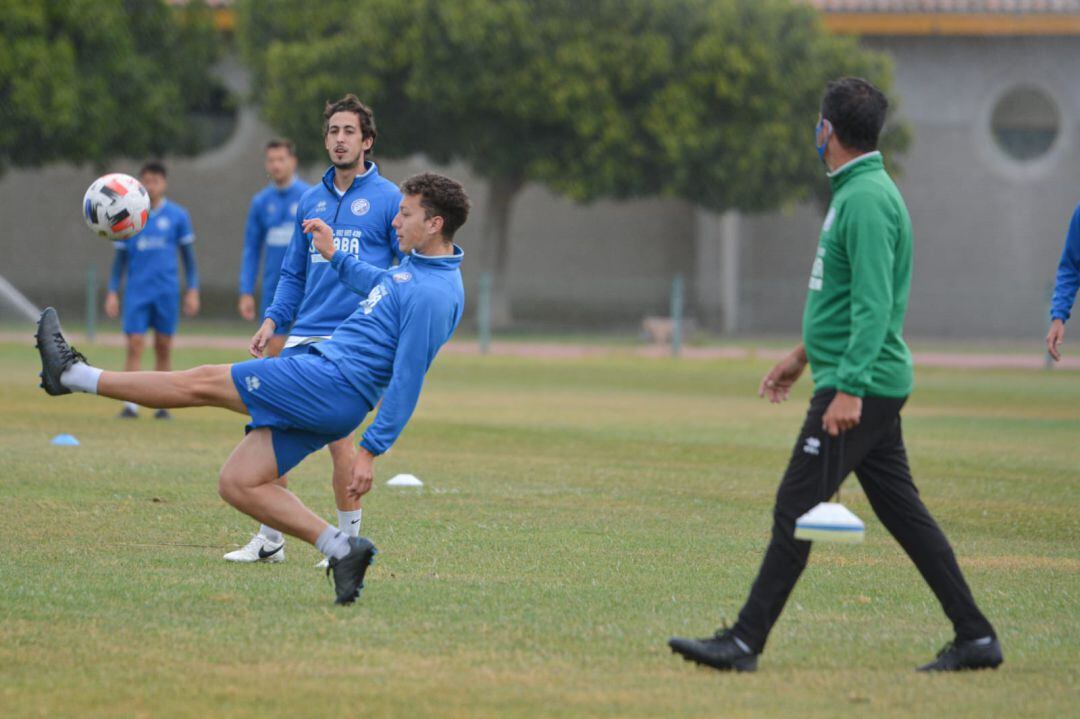 José Pérez Herrera durante un entrenamiento 