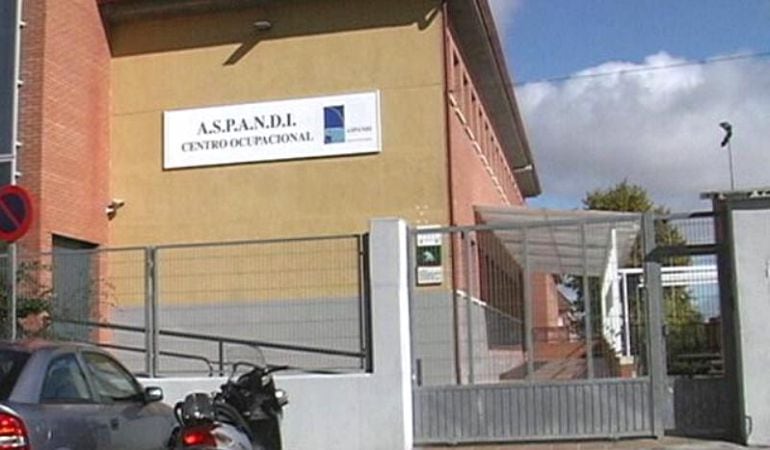 Aspandi es la organización encargada de gestionar el centro ocupacional de Fuenlabrada