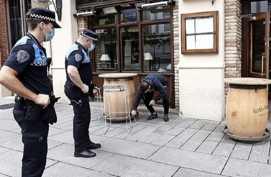 Policía Municipal de Pamplona organiza n dispositivo especial de control de ocio nocturno 