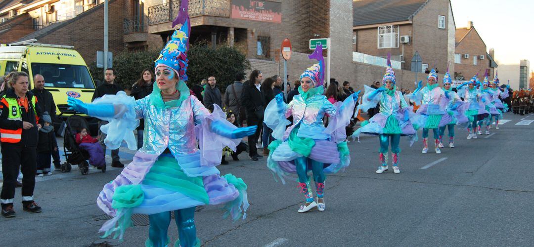 Los desfiles, las murgas y las comparsas toman las calles del sur de Madrid