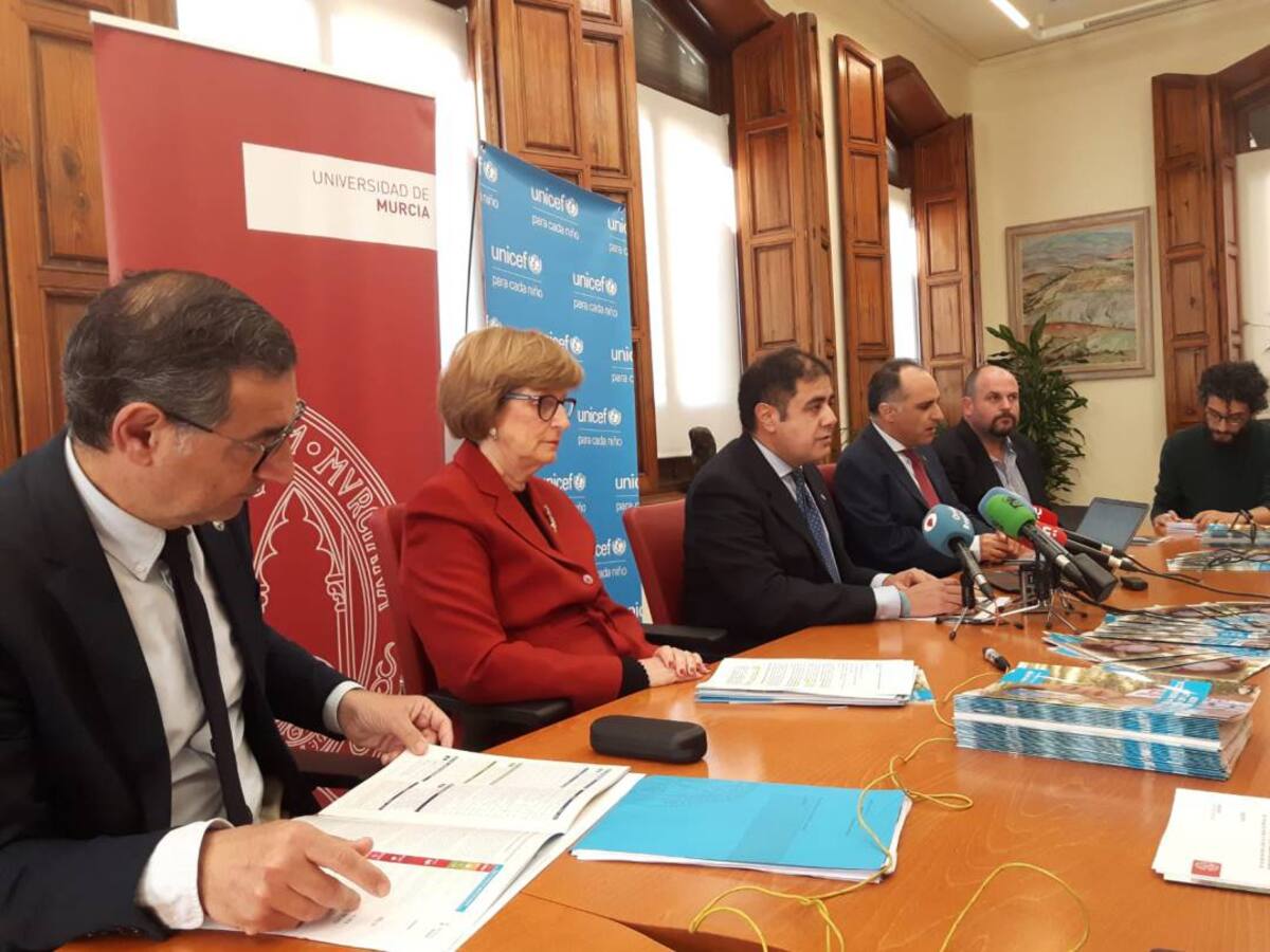 El 40% de los niños de la Región tiene sobrepeso y el 32,7% está en riesgo de pobreza