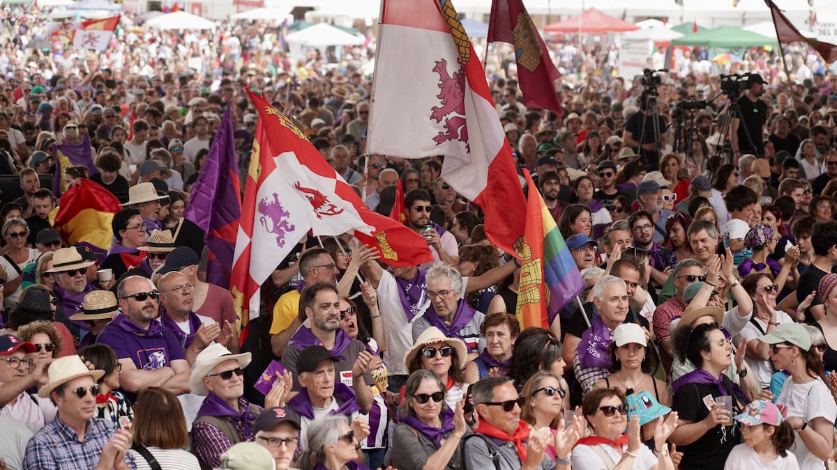 Unas 20.000 personas festejan el medio siglo de un combativo Villalar