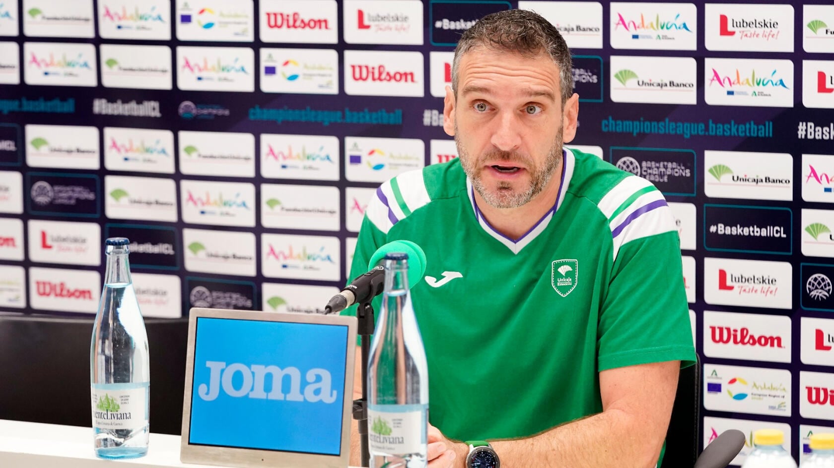 El técnico del Unicaja Ibon Navarro en la previa del encuentro ante el PAOK mateco