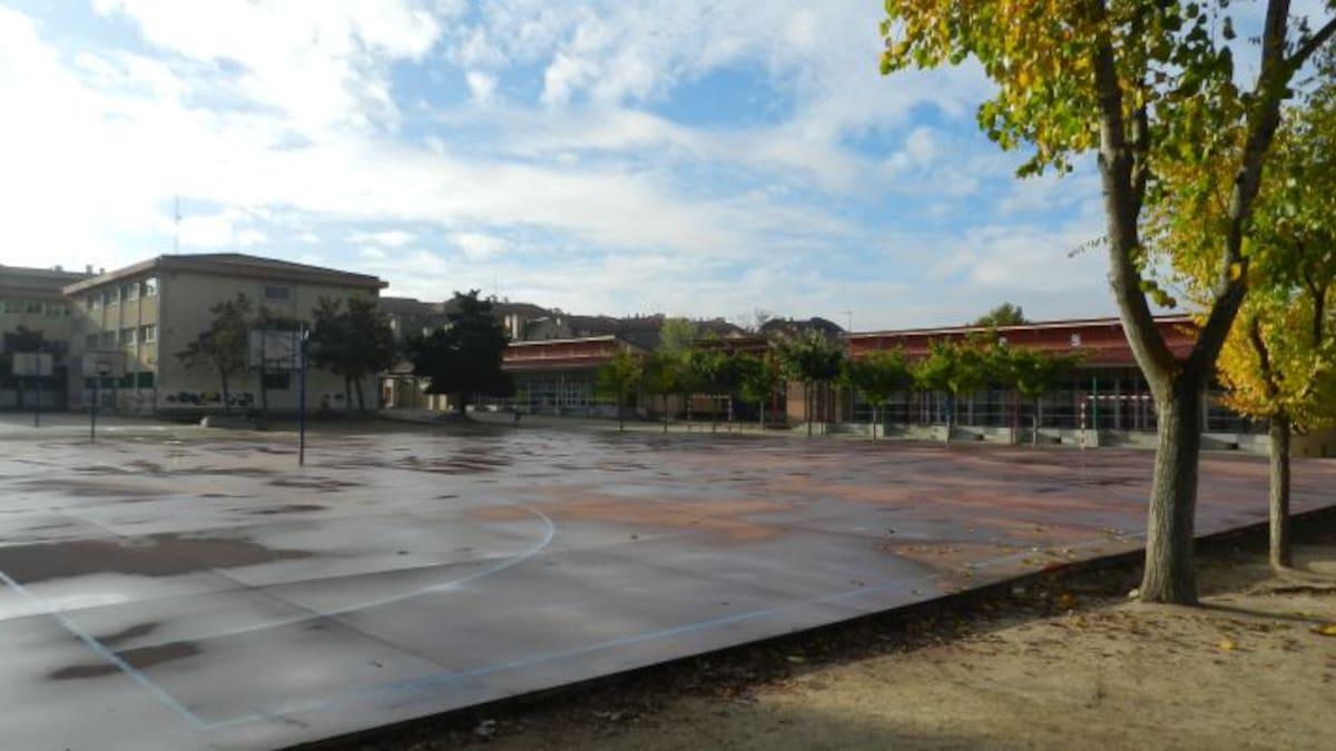 Victoria de la Morena, concejala de Ganemos Colmenar, reclama que la Consejería de Educación que climatice los centros educativos públicos para las próximas olas de calor