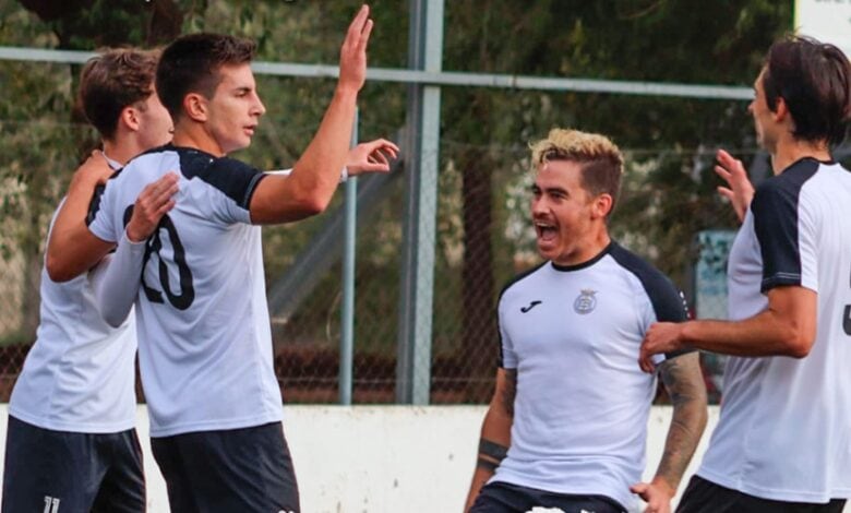 La UB conquense celebrando un gol en San Clemente