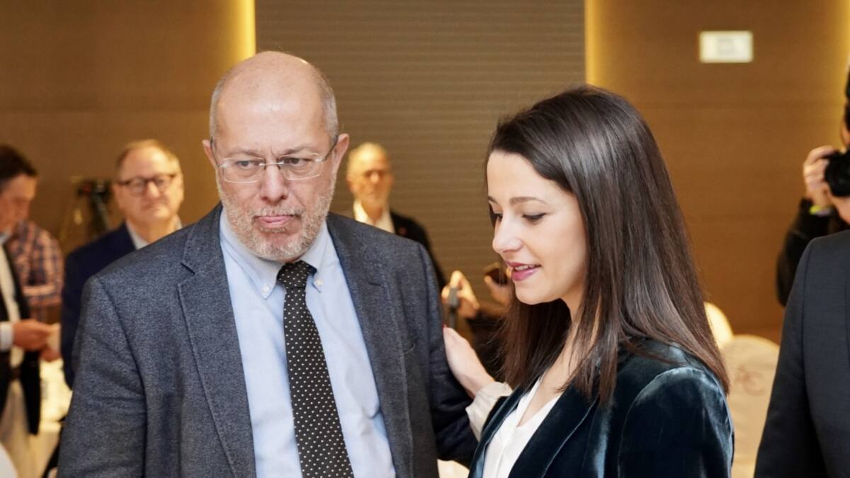 Arrimadas se impone a Igea en la votación de compromisarios en Castilla y León