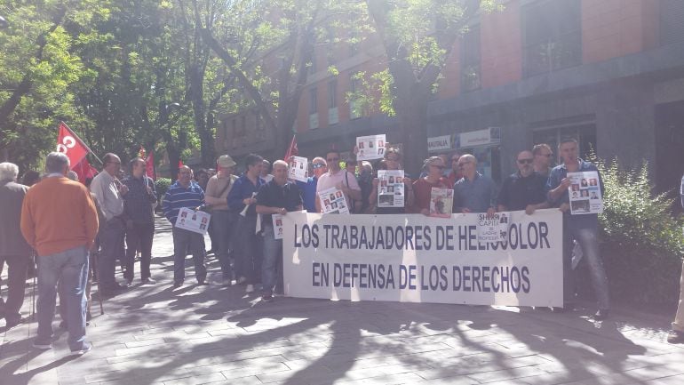 Trabajadores de Heliocolor durante una protesta reciente