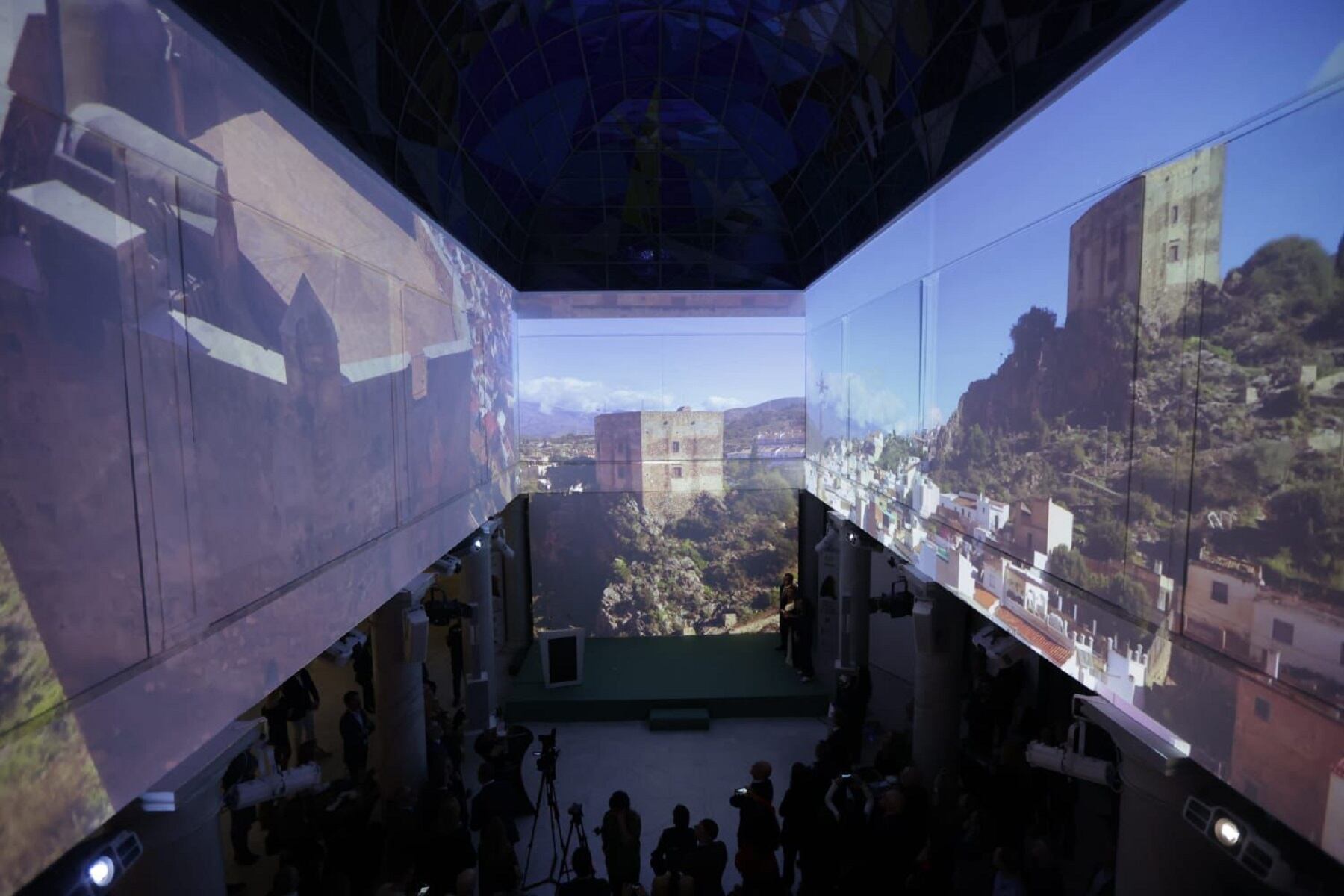 Presentación de la Ruta de los Castillos y Fortalezas de la provincia de Granada en el Palacio de Neptuno de Madrid