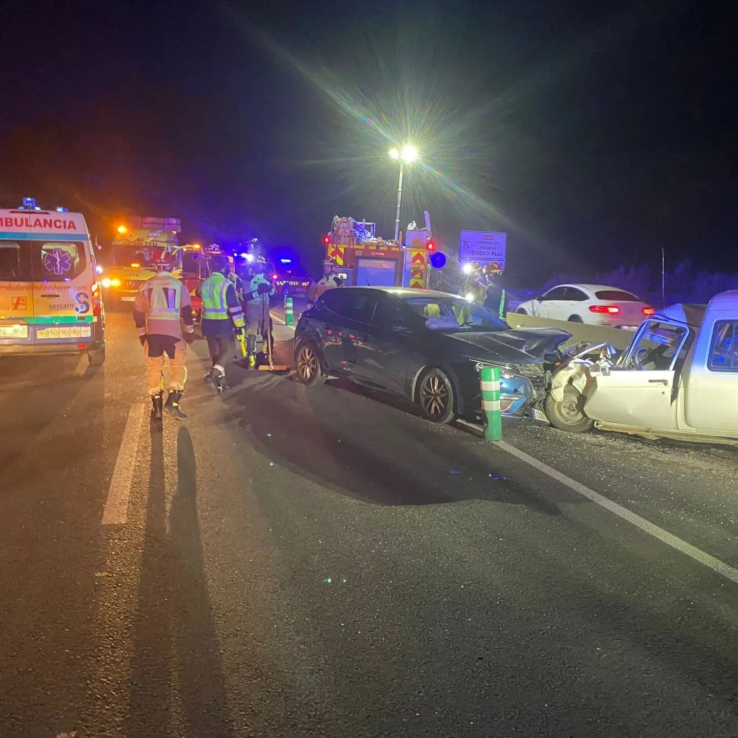 Imagen de la colisión entre dos vehículos en la N-401, en el término municipal de Toledo