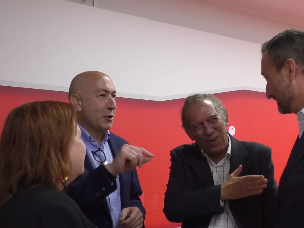 El PSOE "saca pecho" de la inversión del gobierno valenciano en Educación