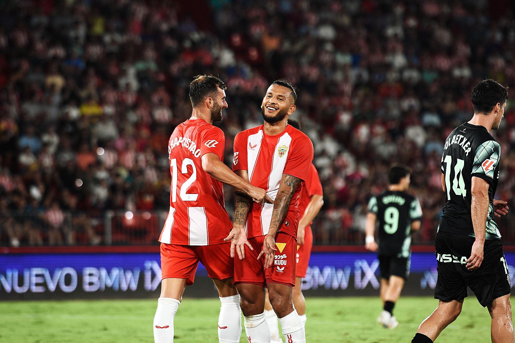 Luis Javier no encontró el camino del gol y Leo Baptistao tampoco.