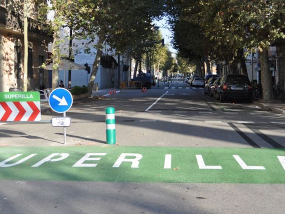 Supermanzanas: una manera de pacificar el tráfico que llegará a València para ganar espacios peatonales