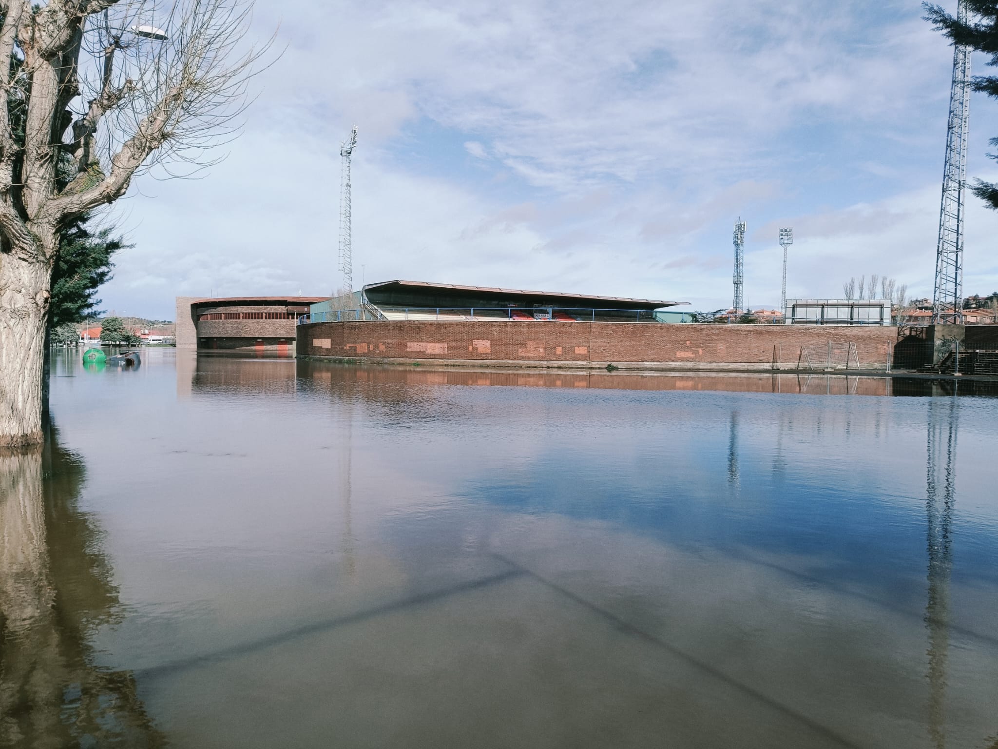 Imágenes de las inundaciones provocadas en Ávila por la crecida de los ríos Adaja y Chico