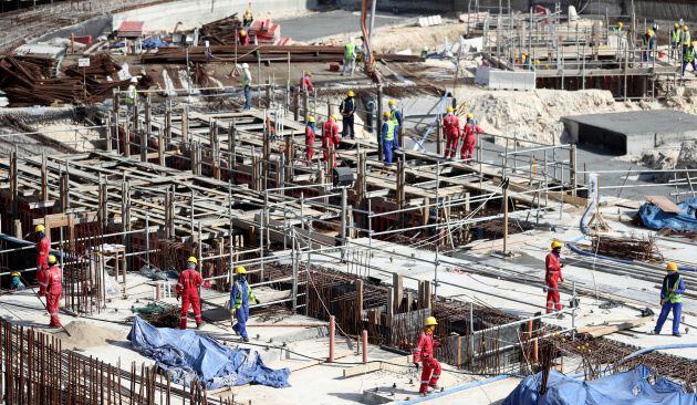 La construcción del estadio Al Bayt en Qatar