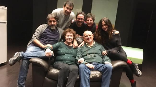 César Oliva prepara un nuevo montaje teatral junto a actores como Carlos Santos o Beatriz Carvajal, cuyo estreno está previsto para el 22 de marzo