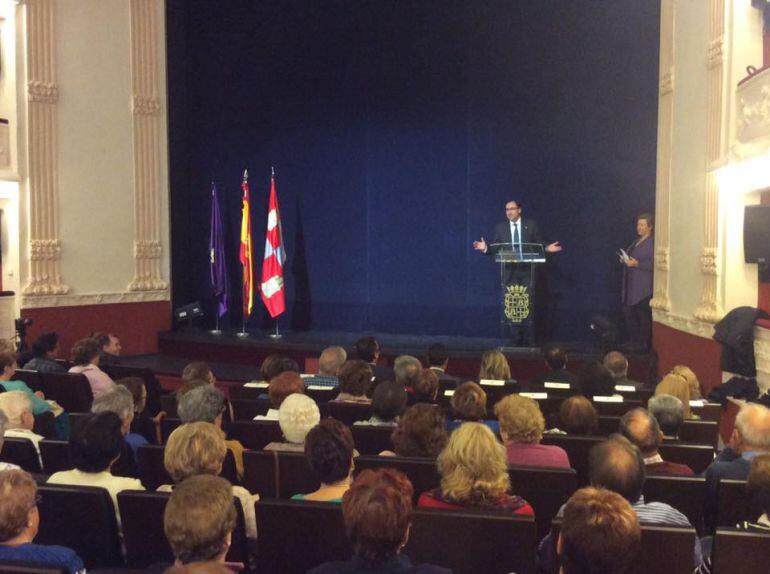 Imagen de archivo del acto de inauguración del curso que en la Aulas de Mayores y Centros Sociales