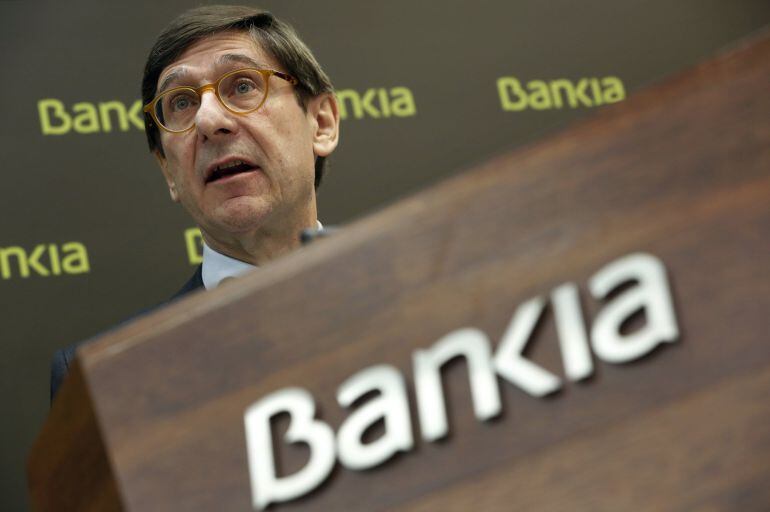 Bankia&#039;s Executive Chairman Jose Ignacio Goirigolzarri speaks during a news conference to present their 2014 results in Madrid February 28, 2015. Spanish lender Bankia reported annual profit hurt by provisions put aside to cover potential compensation cla