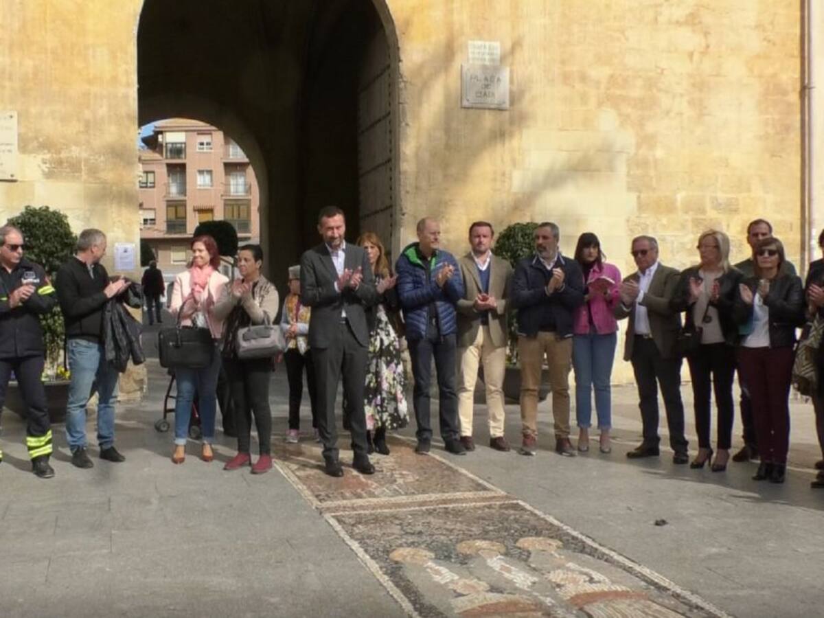 Elche recuerda a las víctimas del 11-M