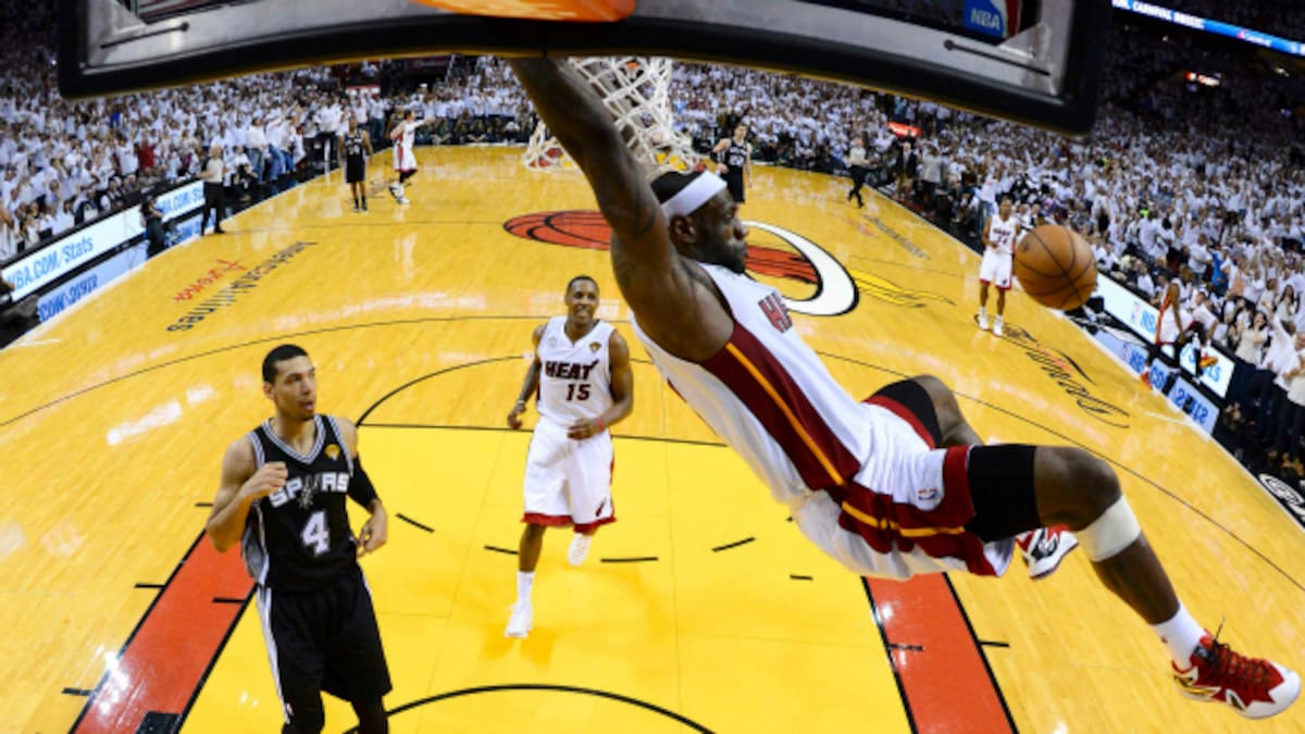 LeBron James se convierte en agente libre