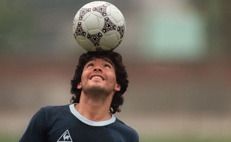 Diego Armando Maradona.