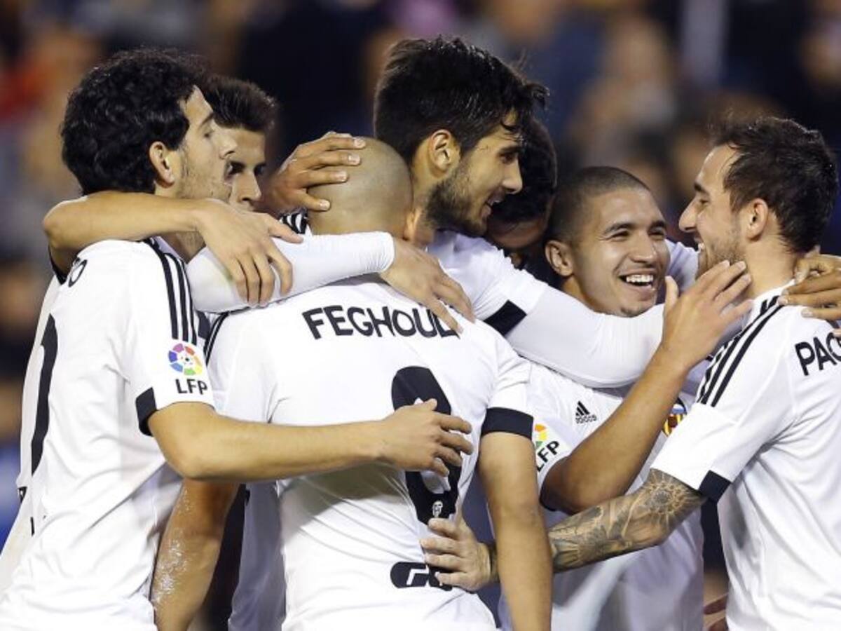 Mestalla no se contenta ni con una goleada