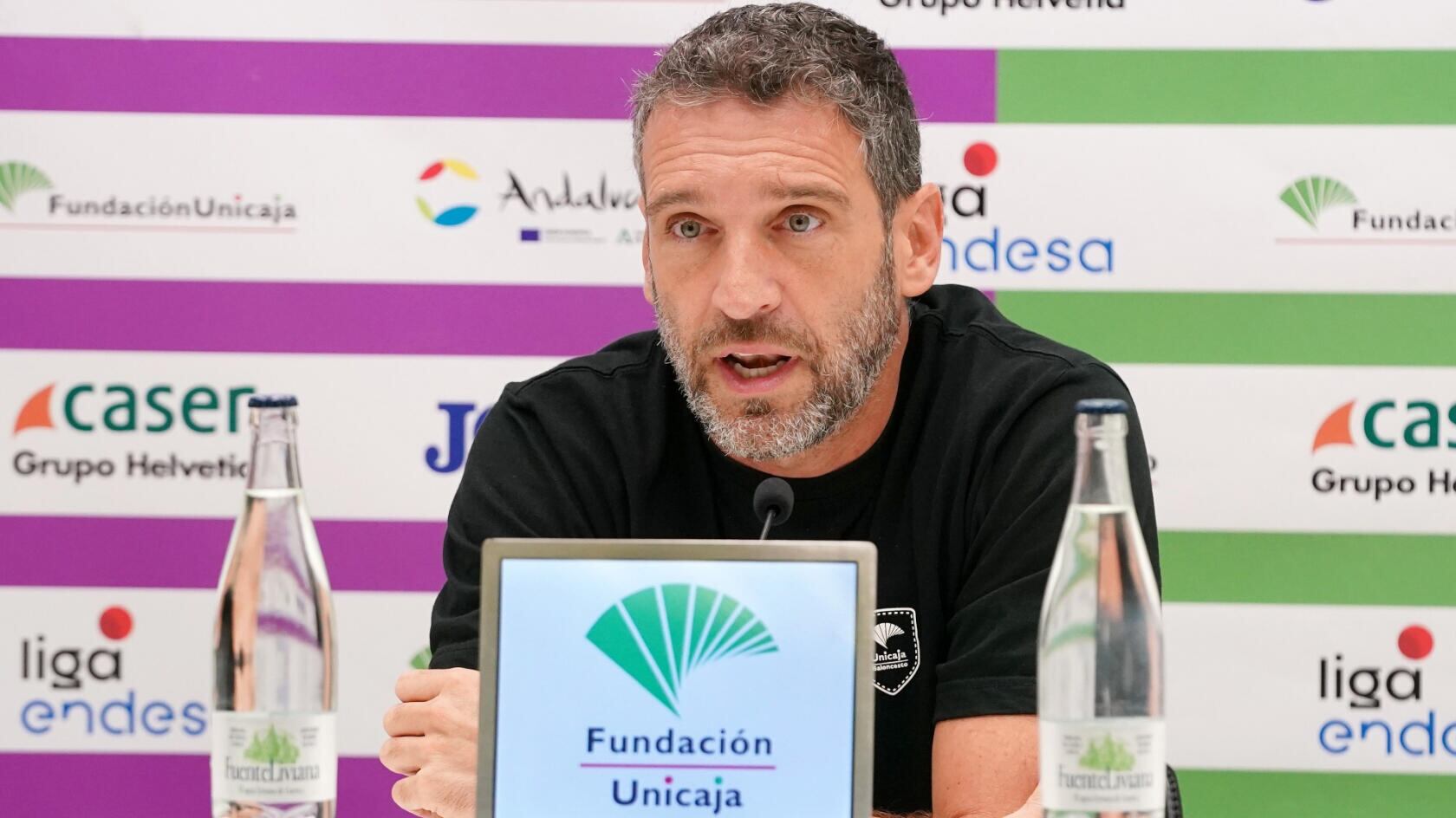 Ibon Navarro, en la sala de prensa del Martín Carpena