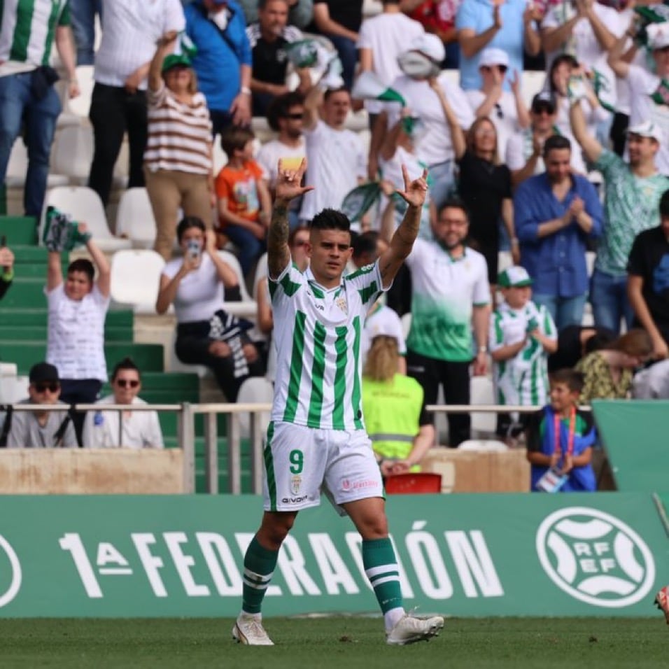 Kuki Salazar celebra el gol de la victoria ante el San Fernando.