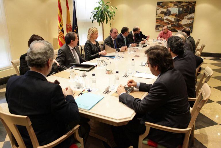 Primera reunión de la Mesa de la Automoción de Aragón 