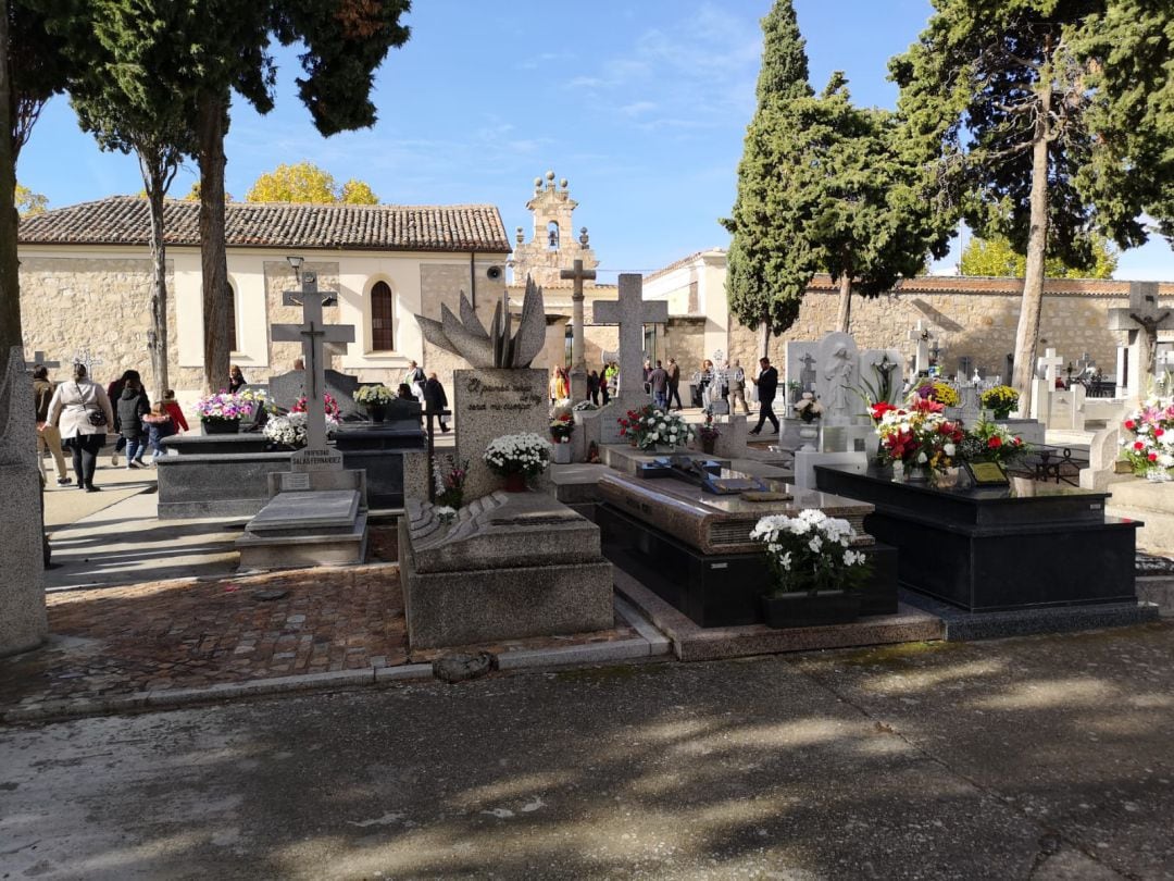 Aspecto que presentaba el Cementerio de S. Atilano en Zamora este jueves